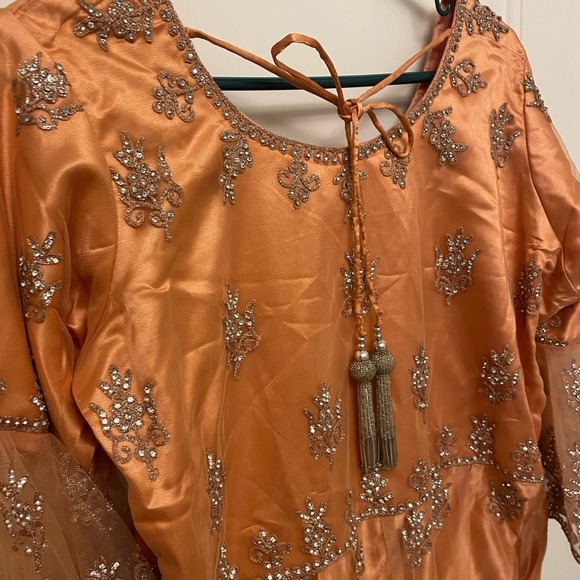 Salwar Kameez Fancy Indian/Punjabi Suit NWOT - Picture 2 of 8